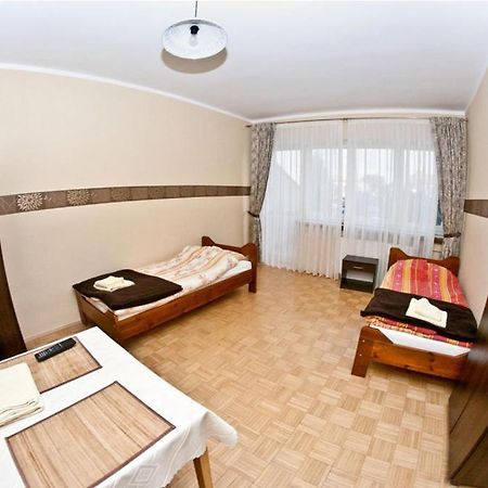 Noclegi Zlota Rybka Thorn Exterior foto