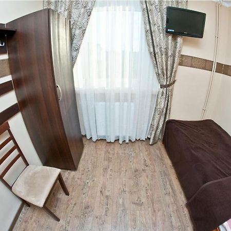 Noclegi Zlota Rybka Thorn Exterior foto
