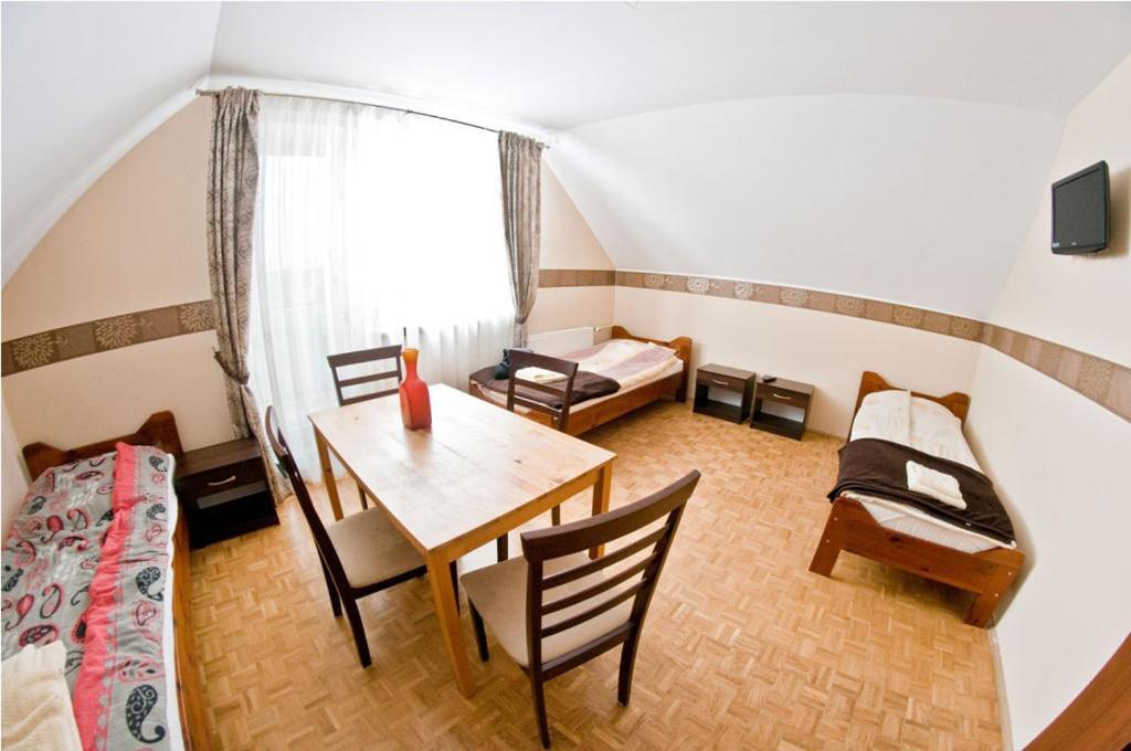 Noclegi Zlota Rybka Thorn Zimmer foto