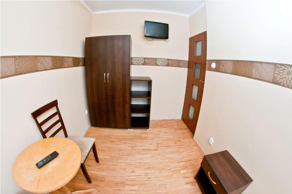 Noclegi Zlota Rybka Thorn Exterior foto